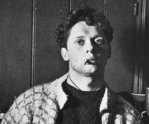 facts about dylan thomas childhood