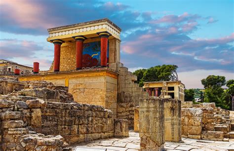facts about knossos palace