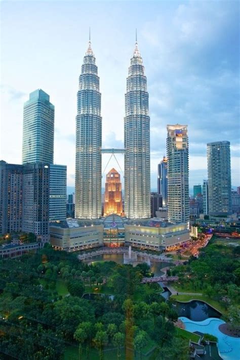facts about petronas towers