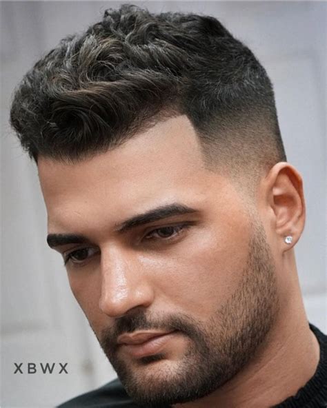 7 Best Haircuts For Men With Square Face Shapes