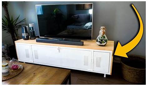 Fabrication d'un meuble TV avec ancien vestiaire et