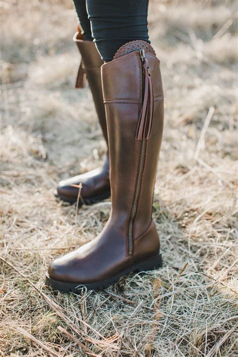 Fairfax And Favor Boots Review: The Perfect Blend Of Style And Functionality