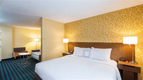 fairfield inn and suites near mohegan sun