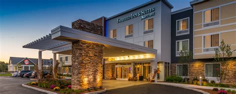 fairfield inn and suites nh