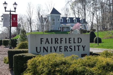 fairfield university total cost