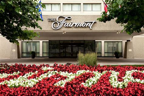 fairmont hotel winnipeg parking