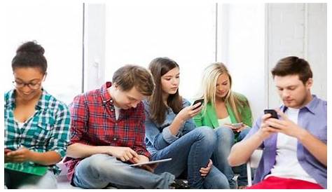 Intensitas Kecanduan Smartphone di Kalangan Remaja - Unair News