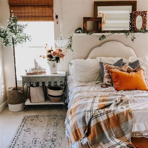 19 Amazing Bedroom Ideas With Cozy Farmhouse Fall Decor Farmhouse