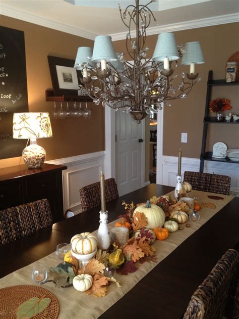 20 elegant thanksgiving dinner table decor ideas (1) Fall dining