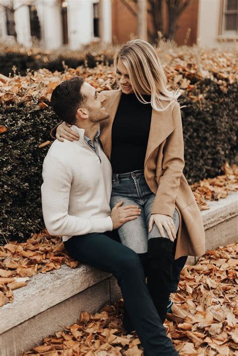 Fall Engagement Photo Outfits: Casual Ideas For A Fun Shoot