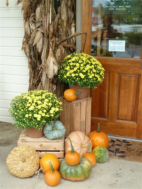 Fall Porch Decorating Pumpkins and Gourds