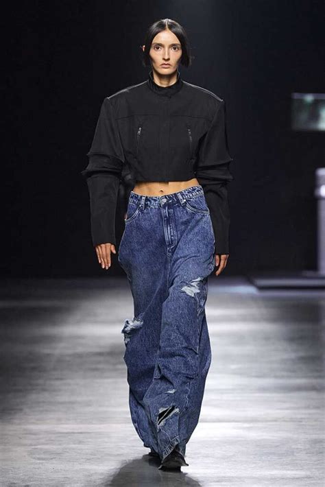 fall 2023 jeans trends