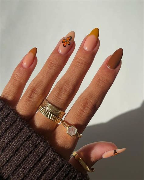 Fall Almond Nails