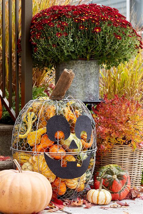 Fall Decor With Gourds