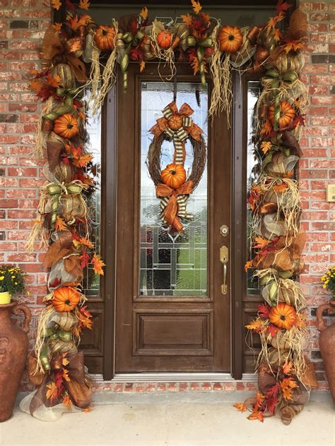 Indoor/Outdoor Lighted Maple Leaf Garland with 24 Lights Fall