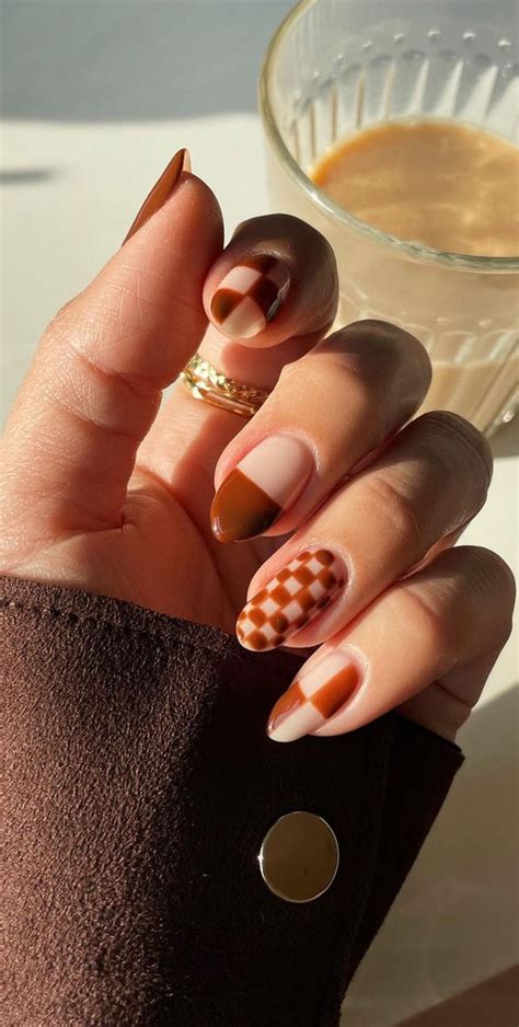 Fall Nails Brown Checker