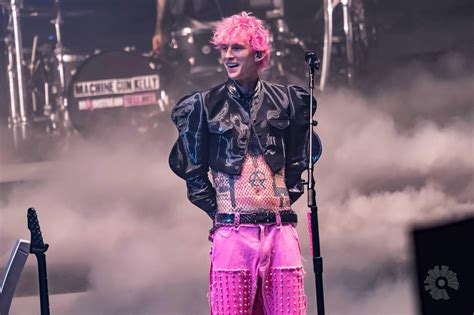 Machine Gun Kelly tour 2022 / 2023 Concert, Setlist & More Vocal Bop