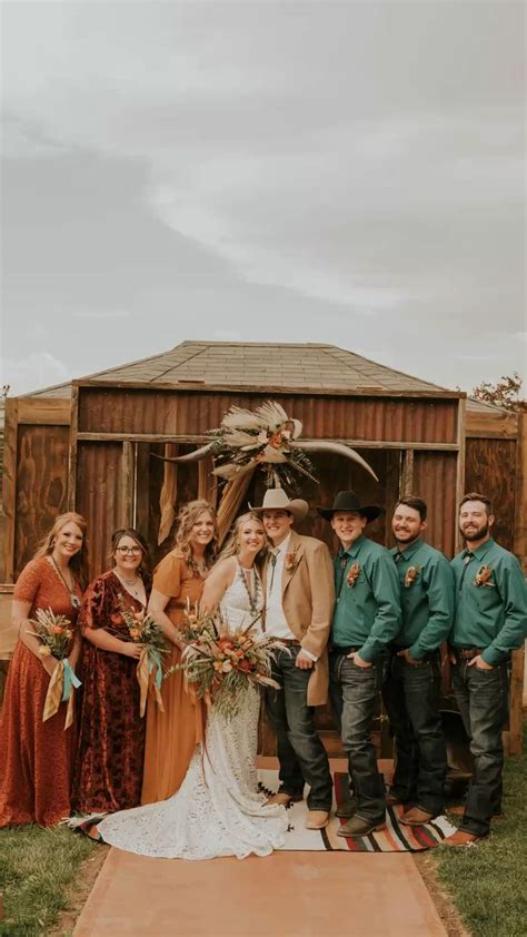 Fall Western Wedding Party
