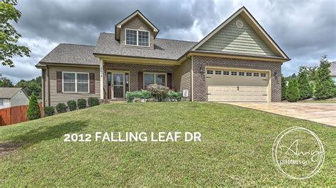 Falling Leaf Dr