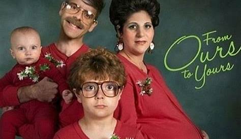 Family Christmas Photos Gone Wrong 38 Hilariously Bad That Will Make Yours
