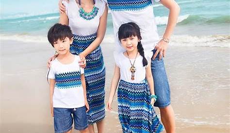 Gorgeous Families In Matching Outfits For A Family Portraits