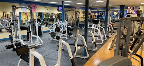 family fitness center hours