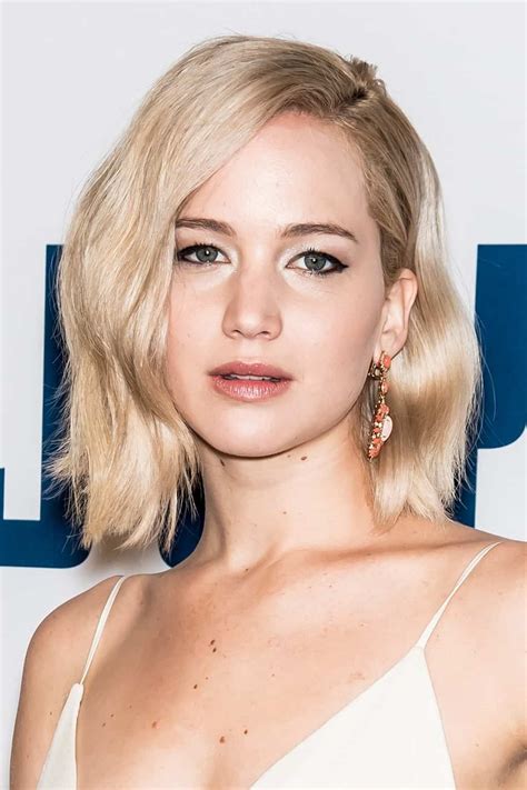 Famous Celebrities With Short Blonde Hair