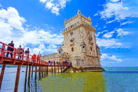 famous monuments in lisbon