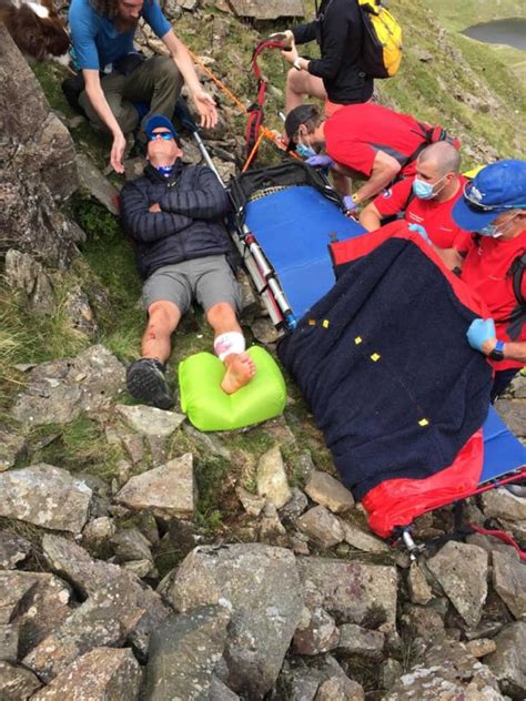 fans injured in hill climb accident