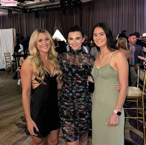 fans leaks com brett