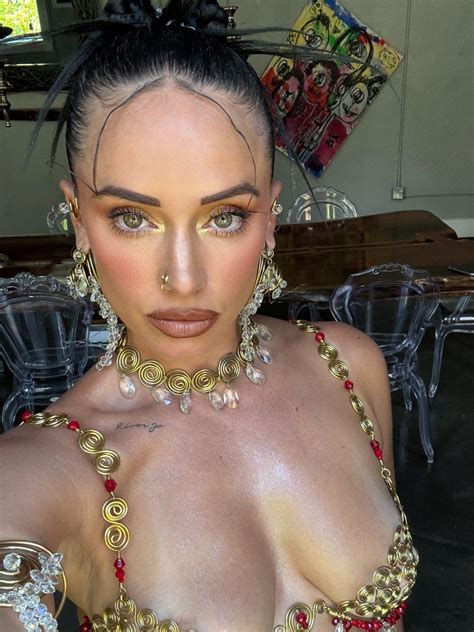 fans onlyfans yesjulz