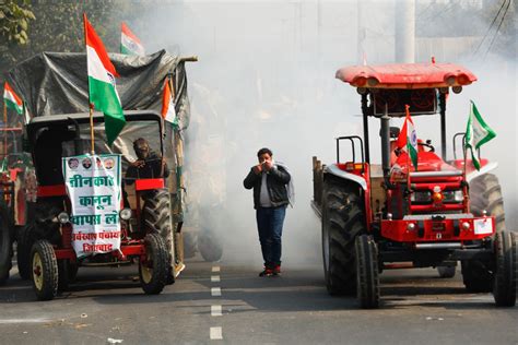 farmers protest at delhi