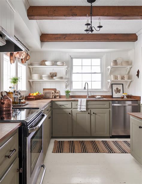 Cool Farmhouse Kitchen Color Design Ideas18 ZYHOMY