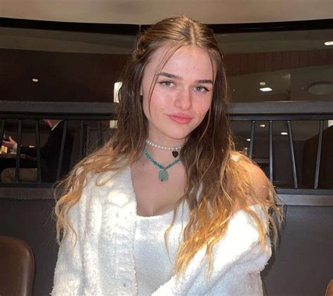 farrah megnutt02 only