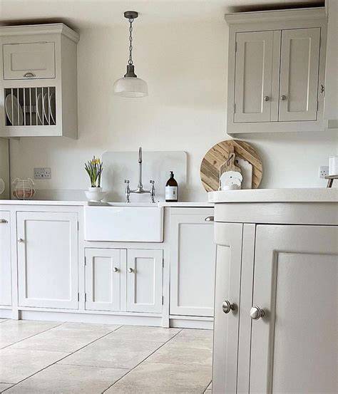 Hand painted kitchen in Farrow and Ball Cornforth white from Parkes