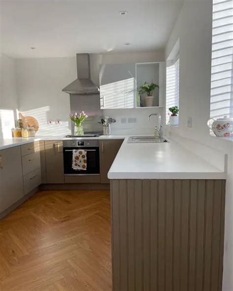 Modern Country Style Case Study Farrow and Ball Mouse's Back