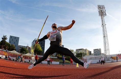 Farthest Spear Throw Ever Recorded