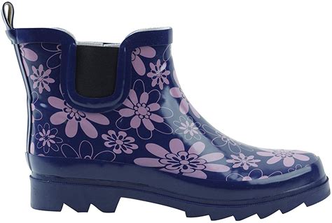 Stay Stylish and Dry with Fashionable Ankle Rain Boots!