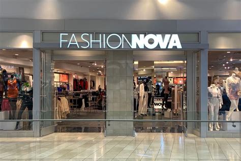 Discover Chicago’s Fashion Nova Store for Trendy Fashion Finds!