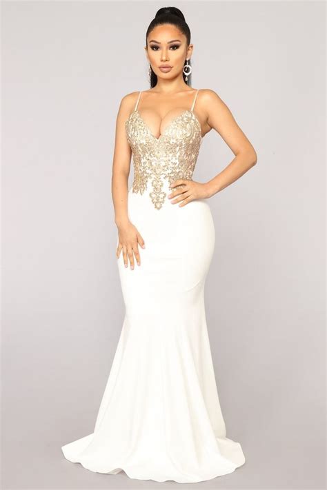 Stunning White Formal Dresses: Elevate Your Style with Fashion Nova’s Chic Collection