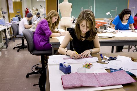 fashion designing colleges in canada