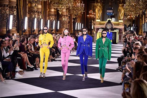 fashion week 2023 paris dates