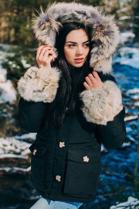 Stay Stylish and Cozy This Winter with Trendy Coats from Canada!