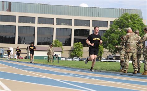 Lester Wins TwoMile Run Article The United States Army