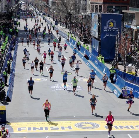 fastest marathons to qualify for boston