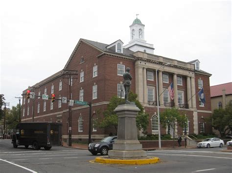 federal courthouse alexandria la