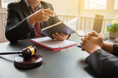 federal lawyer near me free consultation