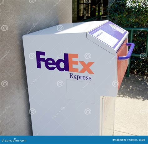 fedex box locator