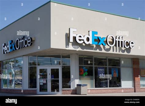 fedex store