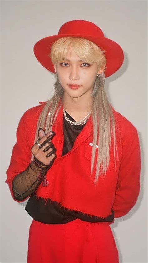 Felix Oddinary Red Outfit